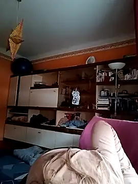 Dettybitch40 online show from 10.30.25