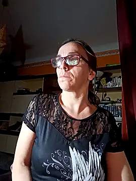 Dettybitch40 online show from 11.04.25