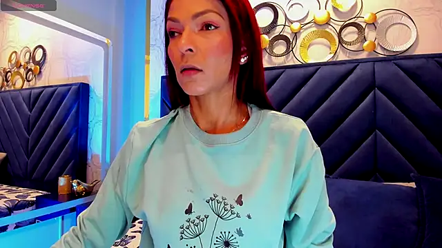 HannaPetit online show from 11.25.25