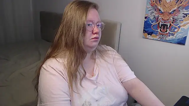 Snapshot of Ann_Muna chatting on 12.12.24 Ann Muna online show from 12.12.24