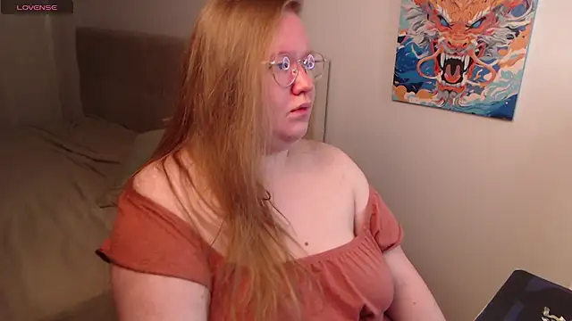 Snapshot of Ann_Muna chatting on 12.25.24 Ann Muna online show from 12.25.24