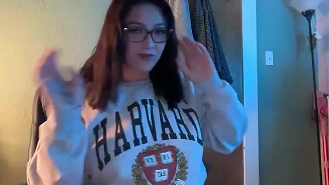 Snapshot of nativepumpkin95 chatting on 10.31.25 nativepumpkin95 online show from 10.31.25