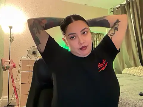 Snapshot of nativepumpkin95 chatting on 11.14.25 nativepumpkin95 online show from 11.14.25