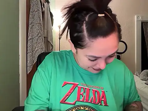 Snapshot of nativepumpkin95 chatting on 11.18.25 nativepumpkin95 online show from 11.18.25