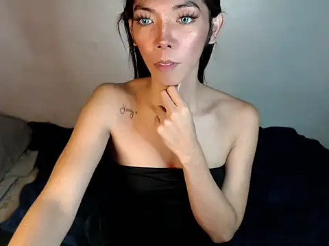 Snapshot of perly_169 chatting on 12.14.24 perly 169 online show from 12.14.24