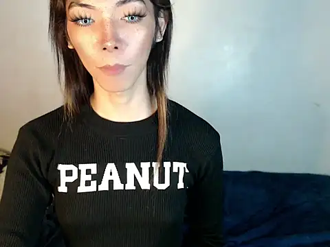 Snapshot of perly_169 chatting on 12.15.24 perly 169 online show from 12.15.24