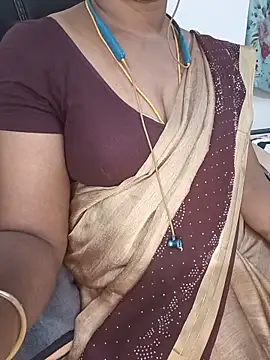 Snapshot of Tamil-hotwife chatting on 06.12.26 Tamil-hotwife online show from 06.12.26