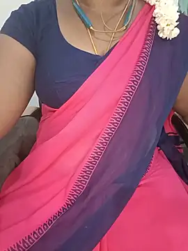 Snapshot of Tamil-hotwife chatting on 06.18.26 Tamil-hotwife online show from 06.18.26