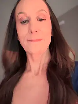 Fiona Kent  online show from 02.05.25