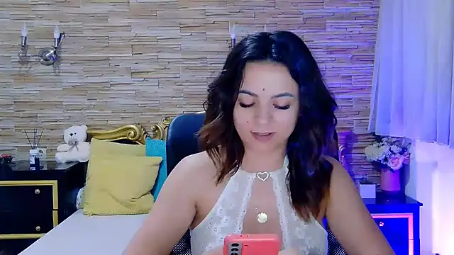 PlayfulElla online show from 02.07.25