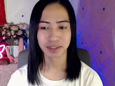 Snapshot of Lemonadexxx chatting on 12.17.24 Lemonadexxx online show from 12.17.24