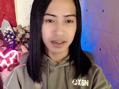 Snapshot of Lemonadexxx chatting on 12.27.24 Lemonadexxx online show from 12.27.24