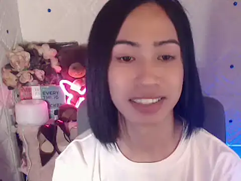 Snapshot of Lemonadexxx chatting on 02.24.25 Lemonadexxx online show from 02.24.25