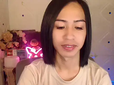 Snapshot of Lemonadexxx chatting on 02.28.25 Lemonadexxx online show from 02.28.25