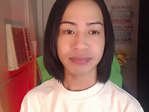 Snapshot of Lemonadexxx chatting on 11.13.25 Lemonadexxx online show from 11.13.25