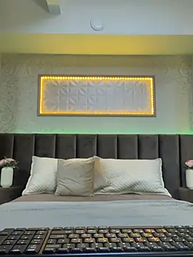 XLindaMilfX online show from 02.17.25