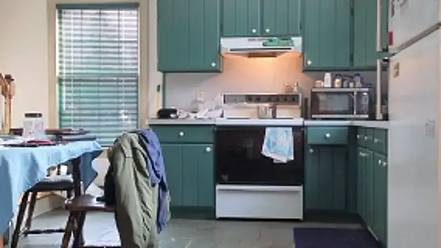 Snapshot of CDforU chatting on 12.13.25 CDforU online show from 12.13.25