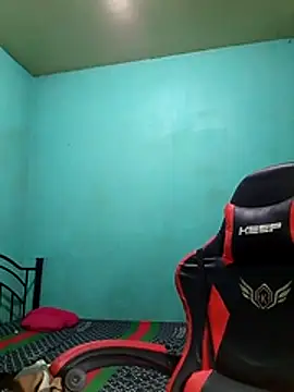 Snapshot of lexilicious_69 chatting on 11.30.25 lexilicious 69 online show from 11.30.25