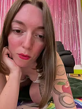 Snapshot of Daisy_Michto_Officiel chatting on 02.13.25 Daisy Michto Officiel online show from 02.13.25