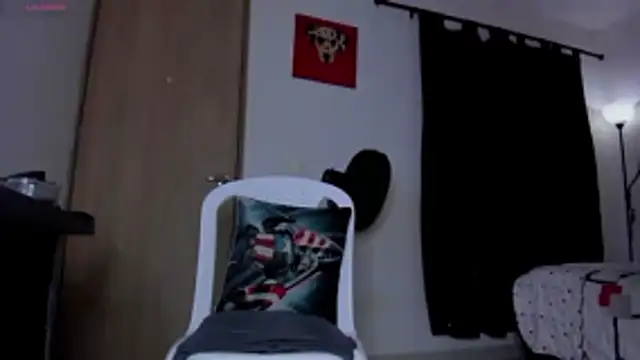 Snapshot of Cloudy_pigDude chatting on 01.14.26 Cloudy pigDude online show from 01.14.26