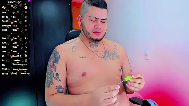 Thomas chubbyxhot online show from 10.26.25