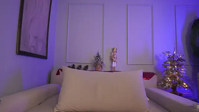 Snapshot of Lauraxx69 chatting on 01.04.25 Lauraxx69 online show from 01.04.25