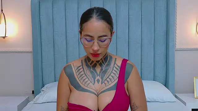 NicoleBlum online show from 05.18.26