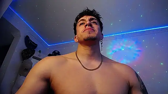 strongboy  online show from 11.05.25