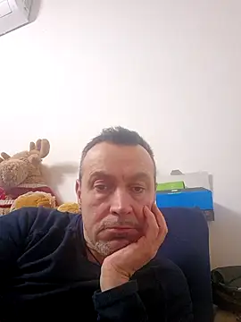 cazzo197 online show from 12.17.25