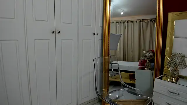 KendalStallyon online show from 12.14.24