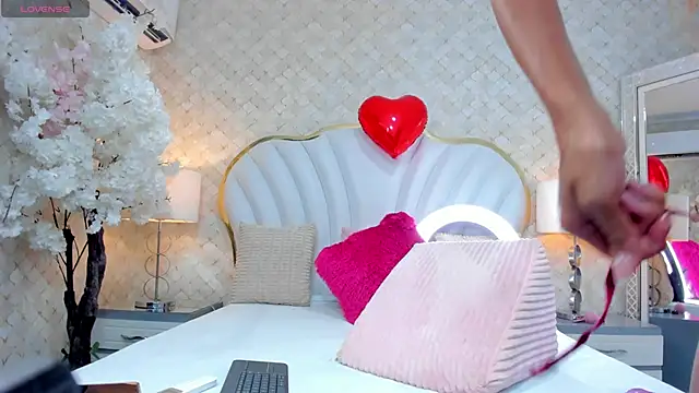 KendalStallyon online show from 02.18.26