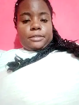 Snapshot of bigtitssxx chatting on 01.05.25 bigtitssxx online show from 01.05.25