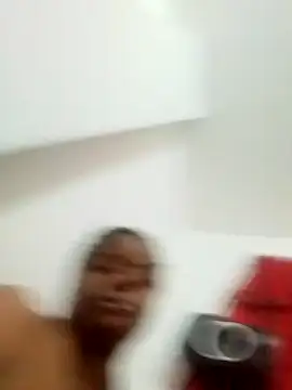 Snapshot of bigtitssxx chatting on 10.24.25 bigtitssxx online show from 10.24.25