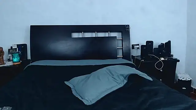 AikoTailor online show from 12.11.24