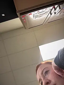 cinnatitties online show from 09.12.25