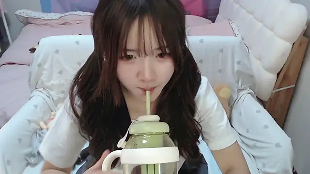 Sakura Anne online show from 02.23.25