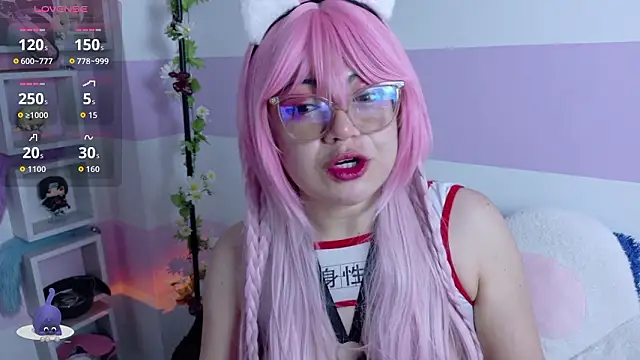 Catwhite  online show from 02.07.26