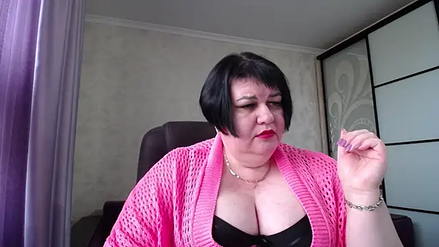 JuicyLady Di online show from 10.21.25