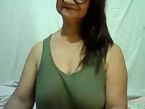 Snapshot of ScorpionLove12 chatting on 02.14.25 ScorpionLove12 online show from 02.14.25