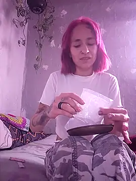 Snapshot of fablob23 chatting on 03.07.25 fablob23 online show from 03.07.25