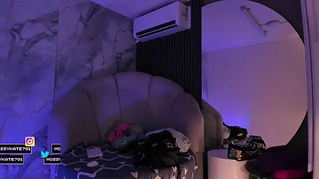 Katemoss70 online show from 03.23.26