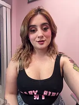 Snapshot of Sam_Thompsoon_ chatting on 01.07.25 Sam Thompsoon online show from 01.07.25