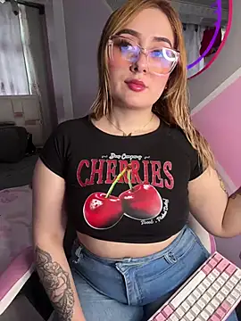 Snapshot of Sam_Thompsoon_ chatting on 02.22.25 Sam Thompsoon online show from 02.22.25