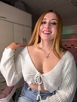 Snapshot of Sam_Thompsoon_ chatting on 10.18.25 Sam Thompsoon online show from 10.18.25