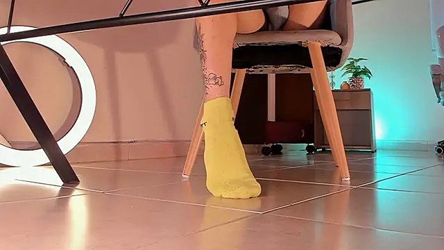 Snapshot of ArchieCollins chatting on 11.23.25 ArchieCollins online show from 11.23.25