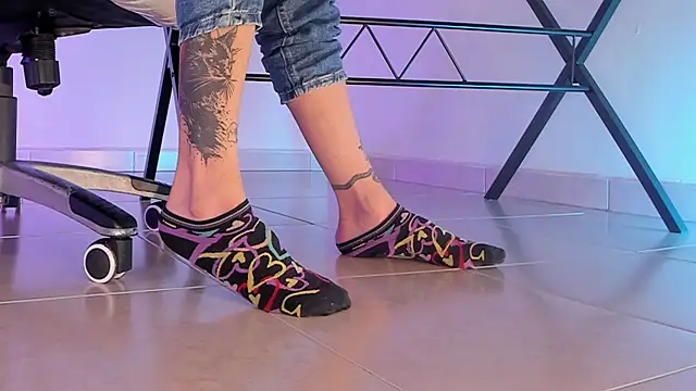 Snapshot of ArchieCollins chatting on 11.29.25 ArchieCollins online show from 11.29.25