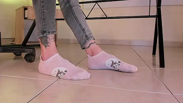 ArchieCollins online show from 12.20.25