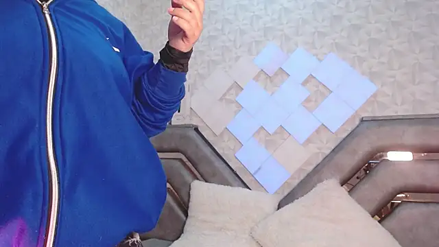 EmilyQueen3x online show from 09.09.25