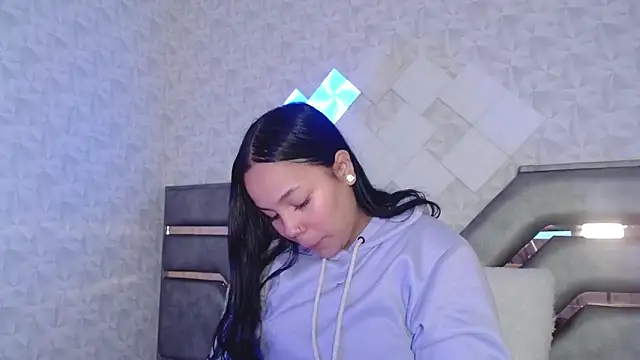 EmilyQueen3x online show from 09.15.25