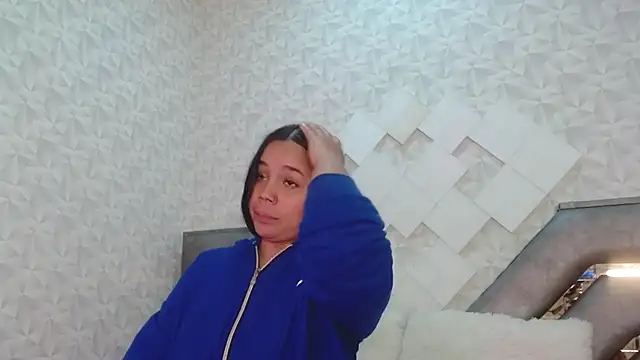 EmilyQueen3x online show from 09.23.25